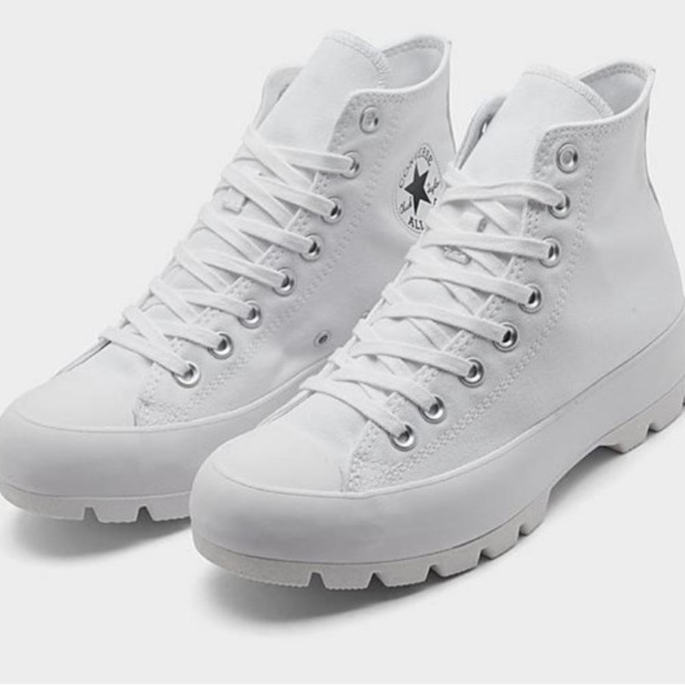 ❇️NWT❇️ WOMEN'S CONVERSE LUG HIGH TOPS - Picture 8 of 16
